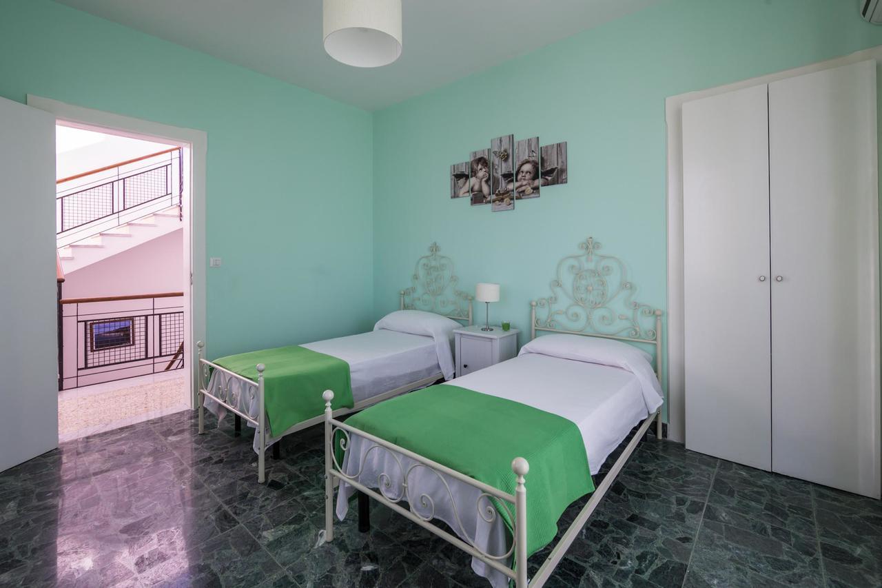 مبيت وإفطار فيلاّ سان جيوفاني La Casa Di Eolo المظهر الخارجي الصورة
